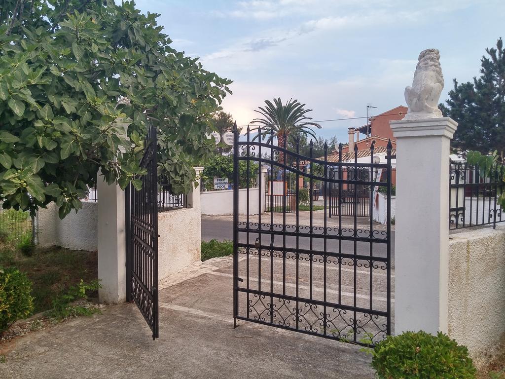 Beautiful Nearby Beach House With Garden, Private Pool And Large Yard Sidari  Room photo